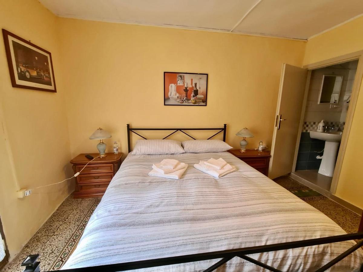 La Casa Di Emanuela Hotel Caltavuturo ภายนอก รูปภาพ
