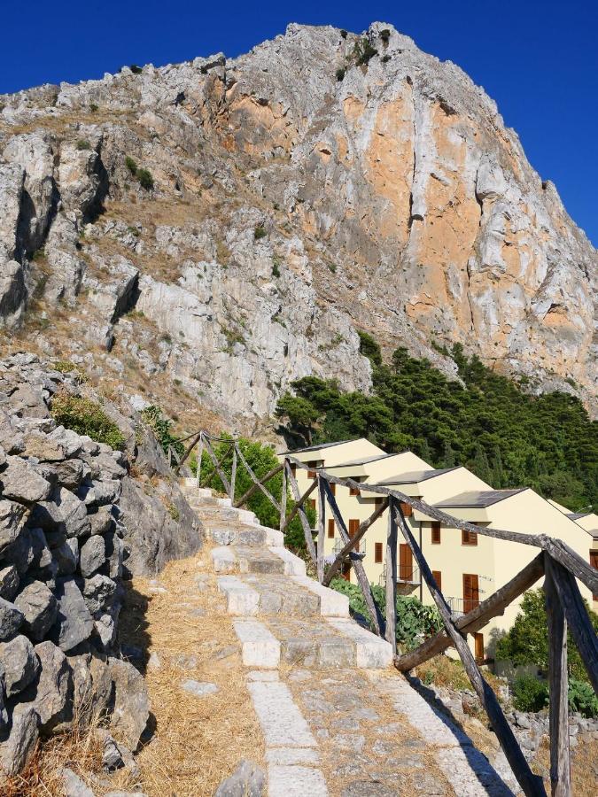 La Casa Di Emanuela Hotel Caltavuturo ภายนอก รูปภาพ