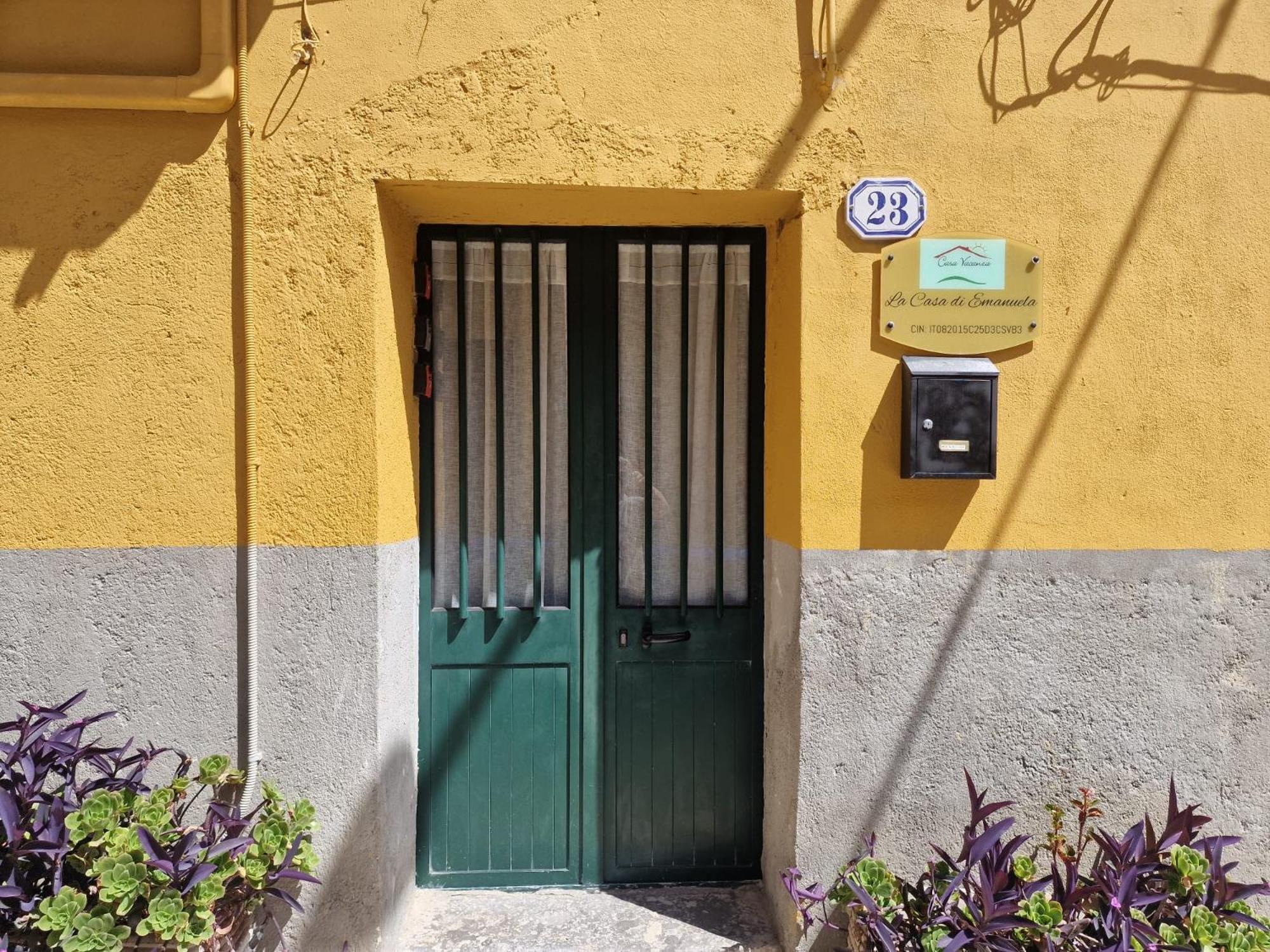 La Casa Di Emanuela Hotel Caltavuturo ภายนอก รูปภาพ